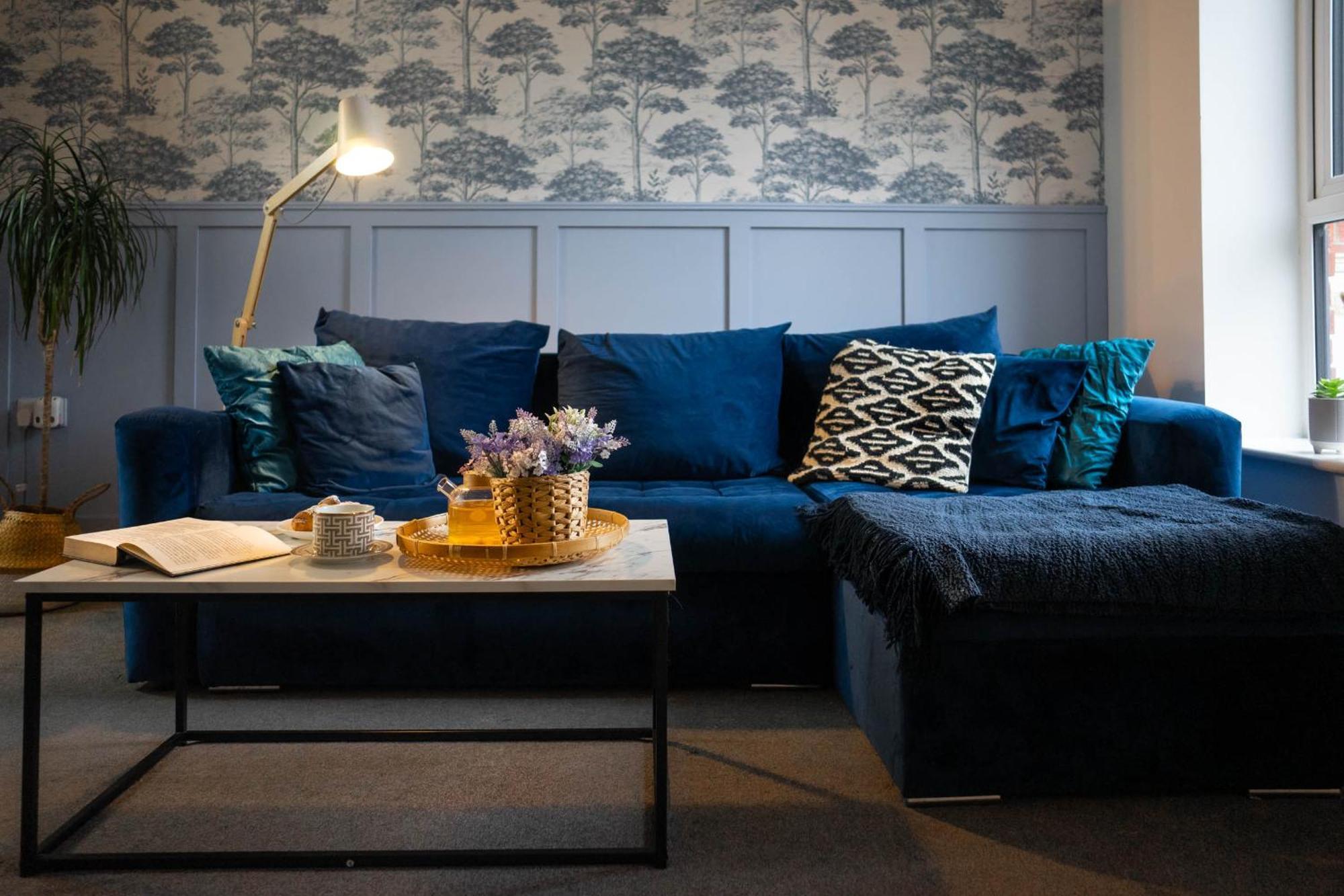1 Bed House , Free Wifi,Free Parking,Leasure,Business Appartement Swansea Buitenkant foto