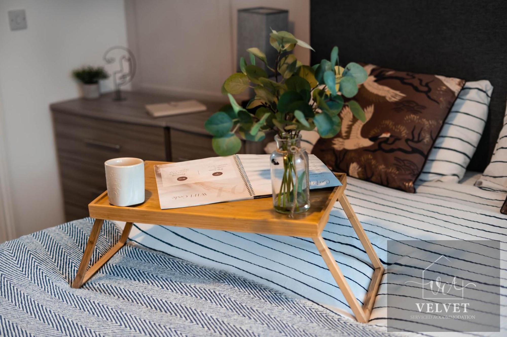 1 Bed House , Free Wifi,Free Parking,Leasure,Business Appartement Swansea Buitenkant foto